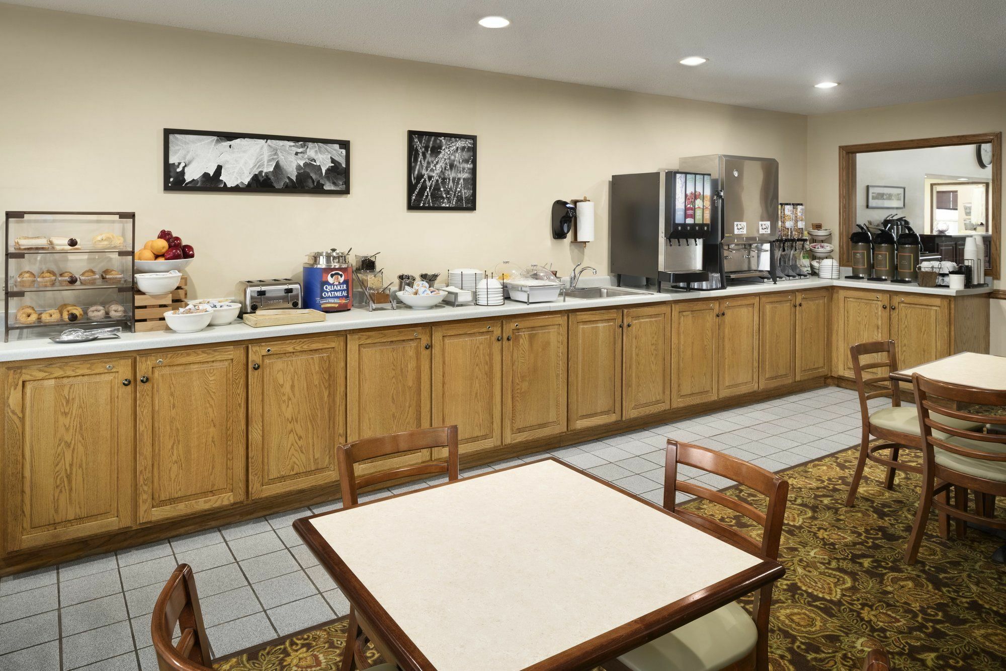 Country Inn & Suites By Radisson, Grinnell, Ia Bagian luar foto